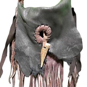 NWT Jimmi WZ‎ Italian Leather Fringe Shoulder Crossbody Bag Horn Closure Black